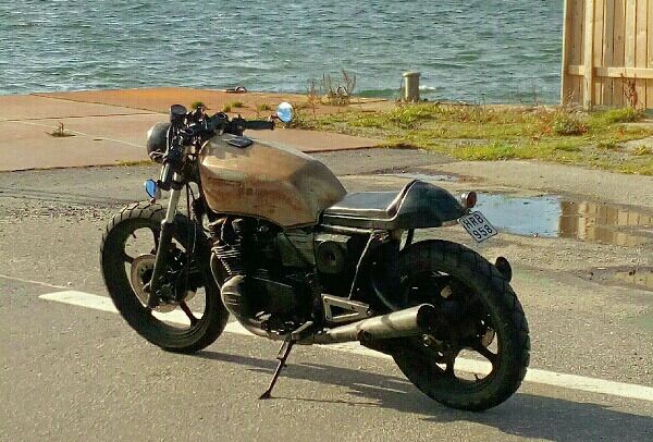 550 cafe racer1