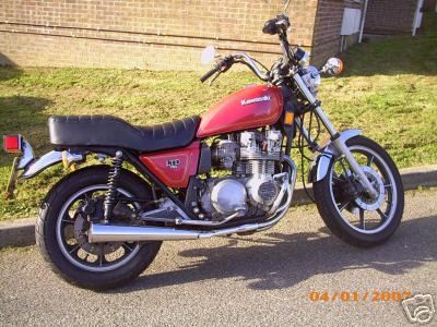 kz750 ltd red