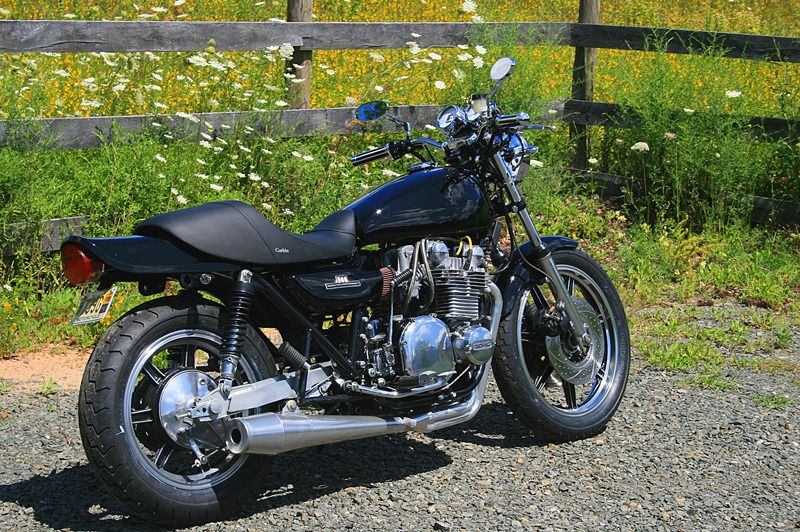 1975 z1 kawasaki in field1